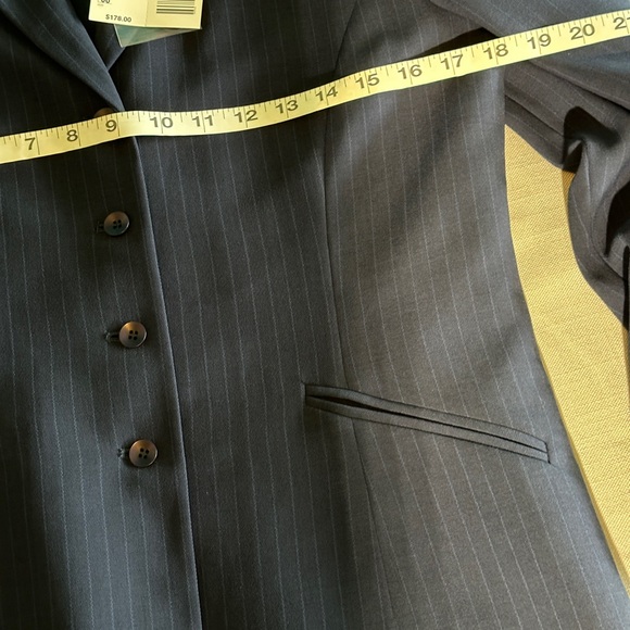 New Suit size 8 Petite Sophisticate pant suit - Picture 9 of 16